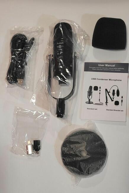 Mikrofon Aveek do nagrywania.