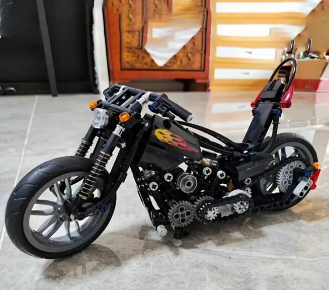 Klocki konstrukcyjne motocykl cruiser chopper. Duży model