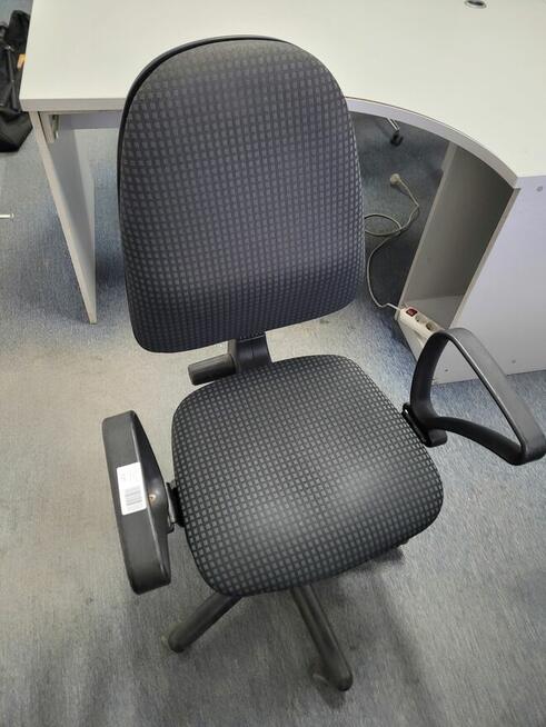 MEBLE/WYPOSAŻENIE BIURA