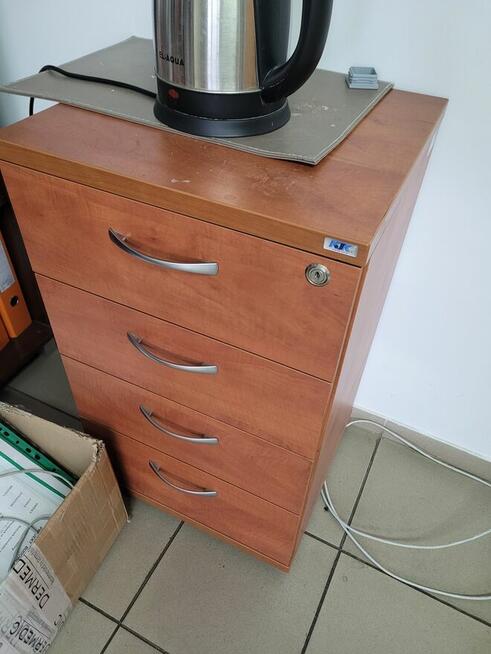 MEBLE/WYPOSAŻENIE BIURA