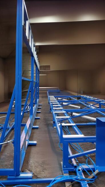 Stół do prefabrykacji domów drewnianych, linia produkcyjna.