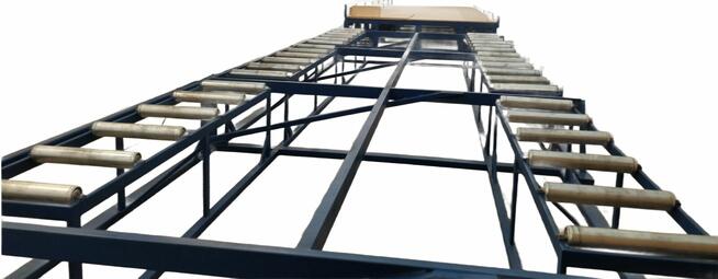 Stół do prefabrykacji domów drewnianych, linia produkcyjna.