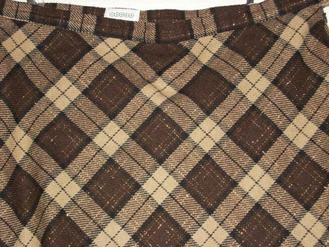 C&A Canda Ciepła spódnica Złota Nitka super 40 L