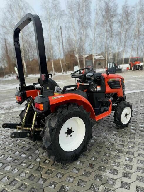 Hinomoto MB2025d, NOWY, 22koni.