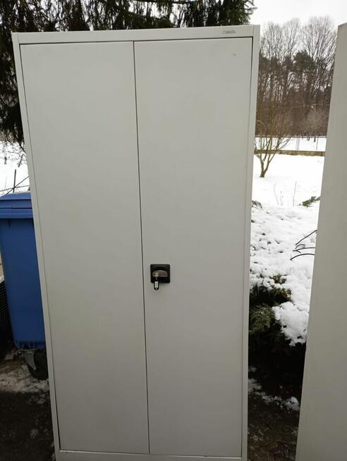 Szafa aktowa metalowa szara drzwi chowane szafy metalowe