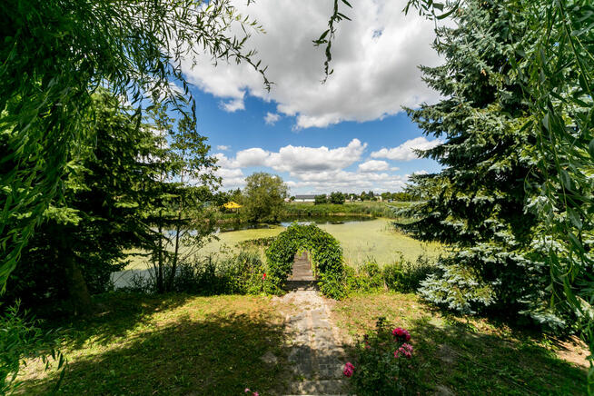 Sprzedam hotel z restauracją k/ Radzynia Podlaskiego, Lublin