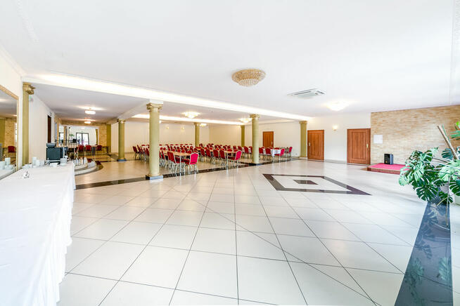 Sprzedam hotel z restauracją k/ Radzynia Podlaskiego, Lublin