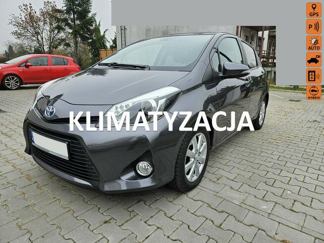 Toyota Yaris HYBRYDA / Nawigacja / Automat / Klimatronik x 2 / Tempomat