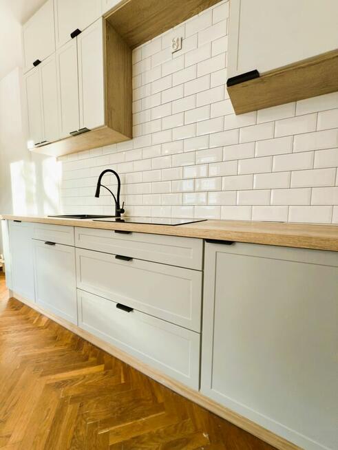 Meble na wymiar - Kuchnie - Szafy - Garderoby UNIZAR