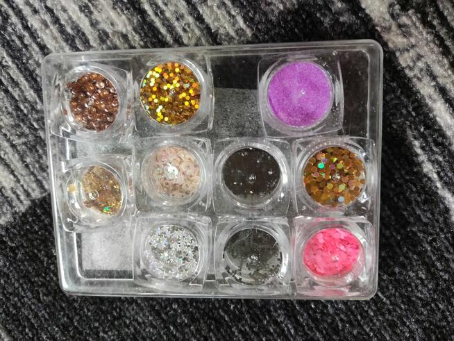 Akcesoria do paznokci