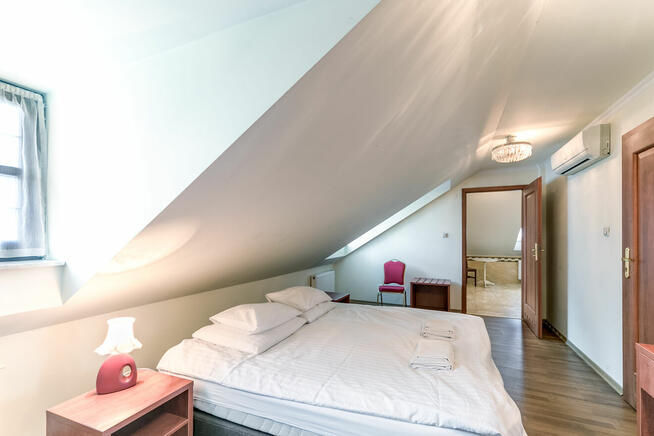 Sprzedam hotel z restauracją k/ Radzynia Podlaskiego, Lublin