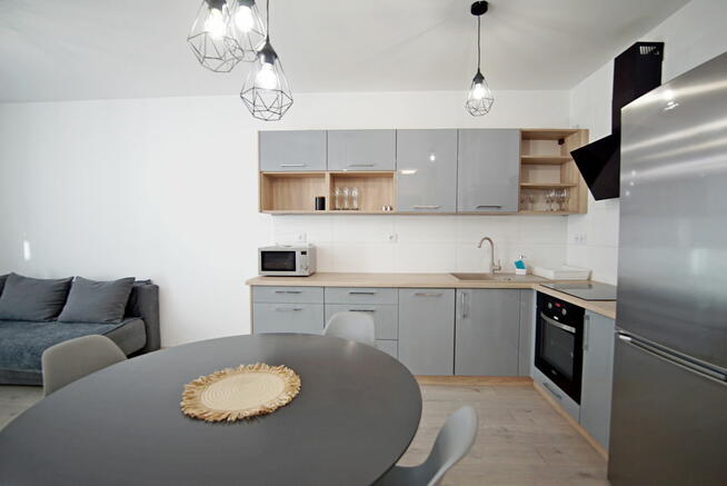 Komfortowe / 13 piętro w apartamentowcu / klimatyzacja