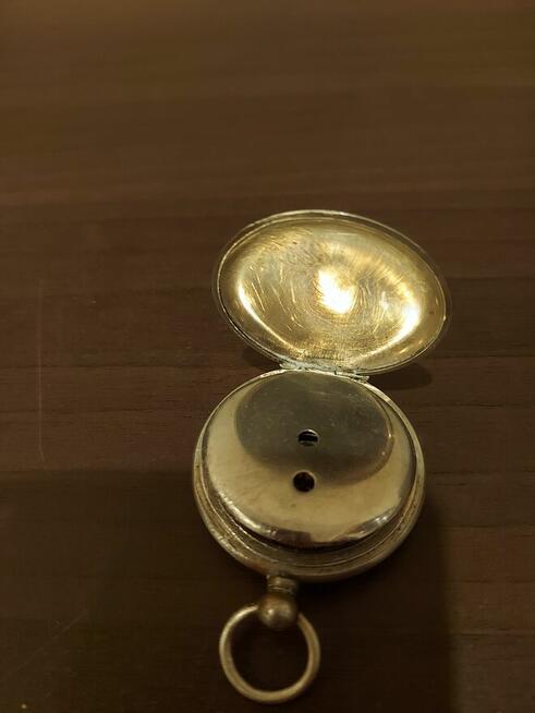 Srebrny stary kieszonkowy zegarek (Szwajcarski)