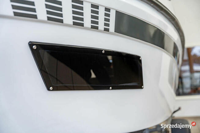 ŁÓDZ MOTOROWA TRIDENT 640 SUNDECK Z PRZYCZEPĄ DMC1300