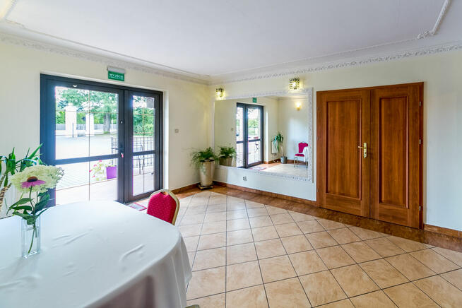 Sprzedam hotel z restauracją k/ Radzynia Podlaskiego, Lublin