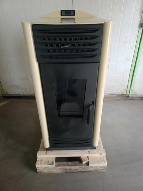 HELENA piec kominkowy, kominek na pellet 8 kW. - kremowy