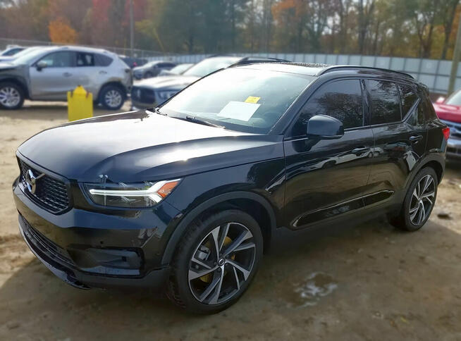 VOLVO XC40 - T5 2.0 Turbo AWD - R-Design - 2019