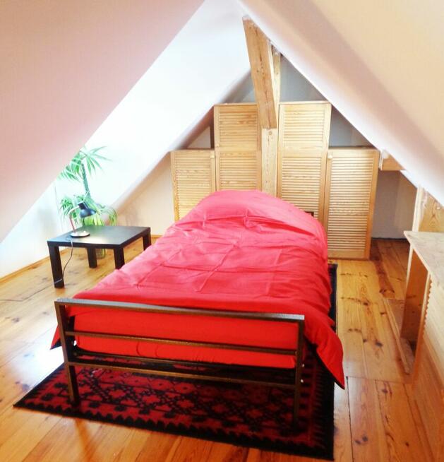 Tani Dom do 9 Pracowników w samym Centrum !!!