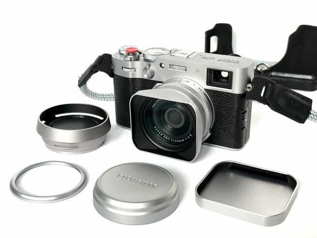 Fujifilm X100VI stan idealny GWARANCJA + torba i ładowarka