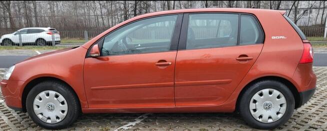 Golf V 1,6 benzyna 115 koni wersja GOAL 5 drzwi