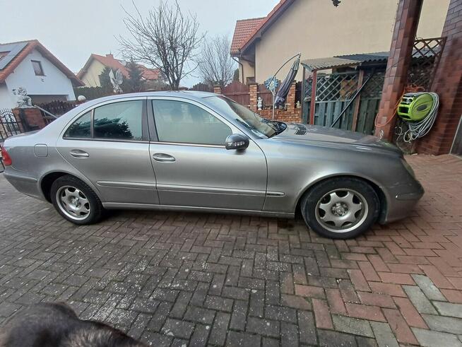 Sprzedam Mercedes E klasa W 211
