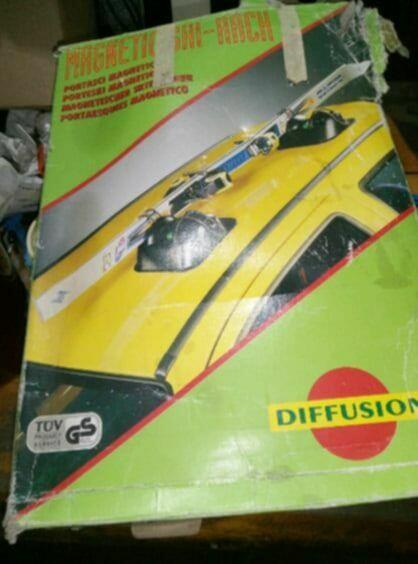 Bagażnik na narty, magnetyczny samochodowy, nowy