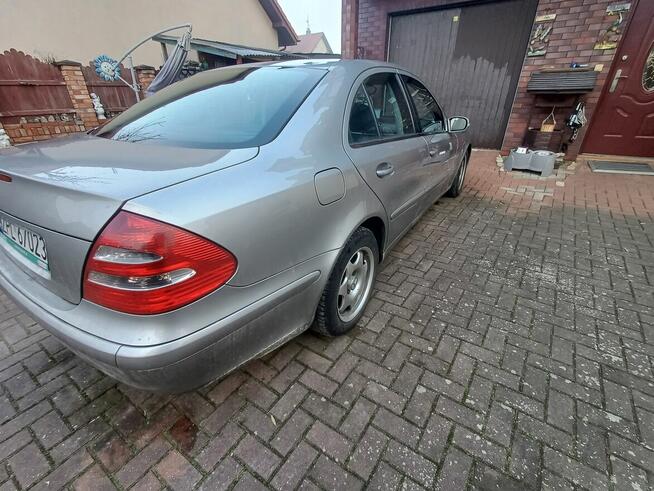 Sprzedam Mercedes E klasa W 211