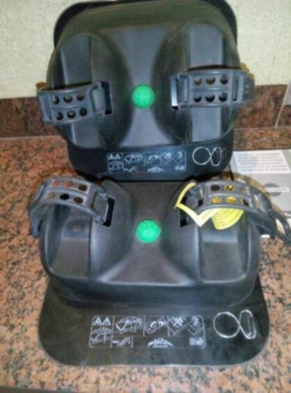 Bagażnik na narty, magnetyczny samochodowy, nowy