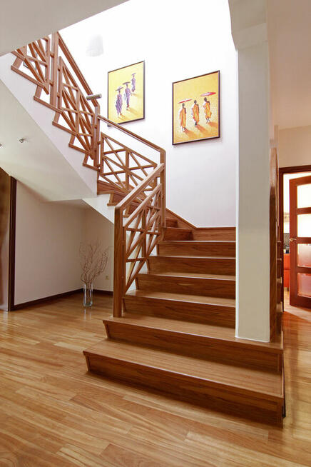 Na sprzedaż piękny dom wolnostojący w doskonałej lokalizacji