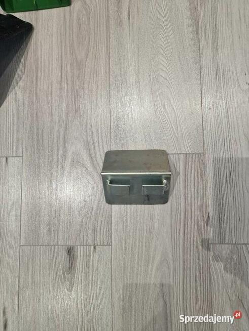 Narożniki metalowe pod pasy transportowe