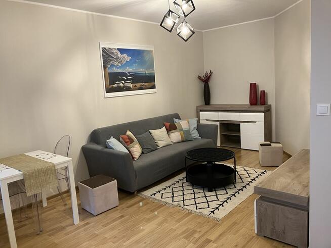 Mieszkanie 2 pokoje 45 m2 Metro Wilanowska garaż