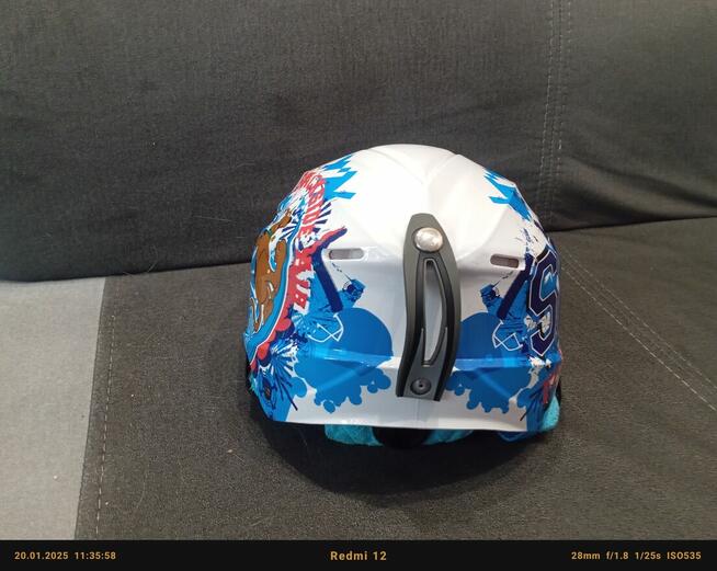 Kask narciarski z motywem Scooby-Doo