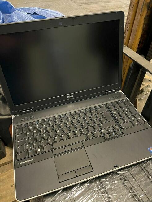 Syndyk sprzeda laptopy - Sony Vaio, Lenovo, Dell, Toshiba