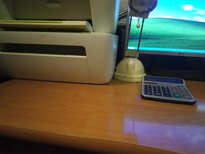 komputer stacjonarny Mustang + monitor LG + klawiatura + mys