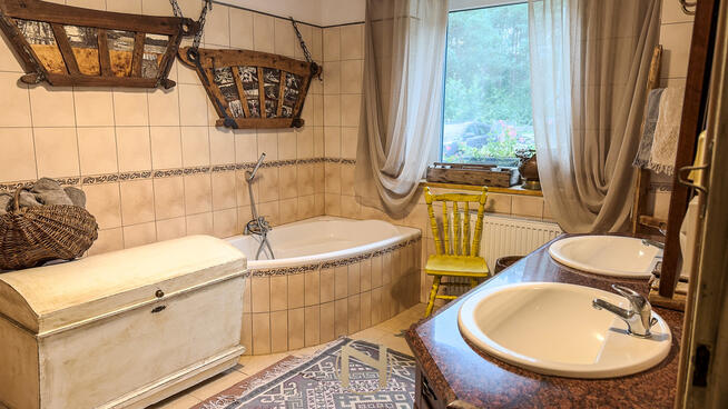 PIĘKNY DOM PRZY JEZIORZE