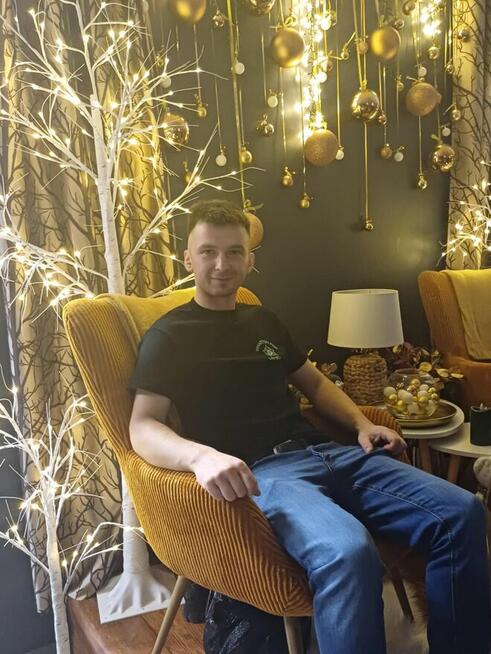 Pozna realną fajną młodą normalną dziewczynę.. (Związku)