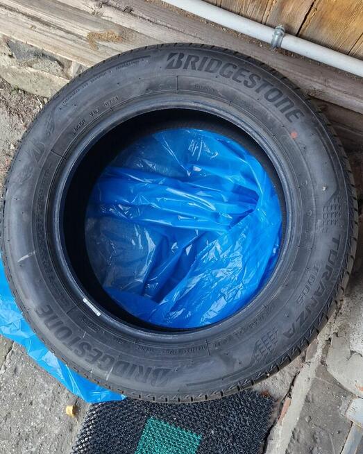 Sprzedam opony letnie 215/60 R17 96H