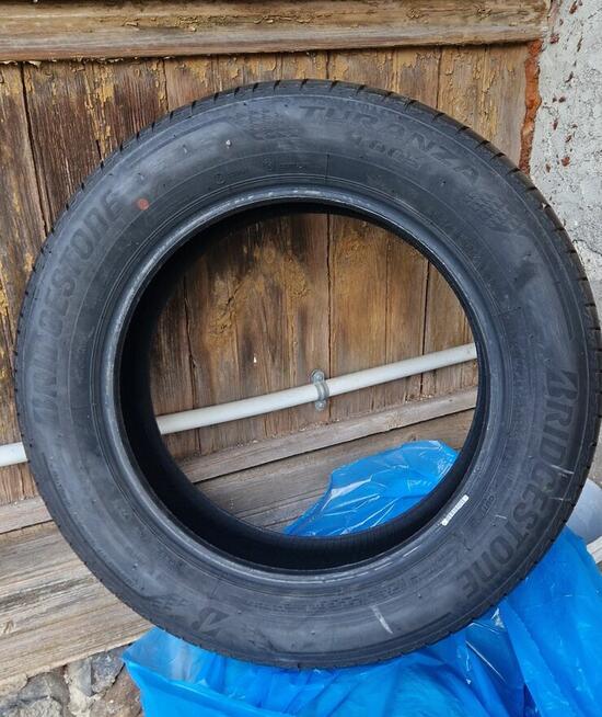 Sprzedam opony letnie 215/60 R17 96H