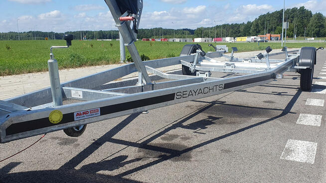 ŁÓDZ MOTOROWA OPEN 530 SPORT z przyczepą DMC 1150kg OC