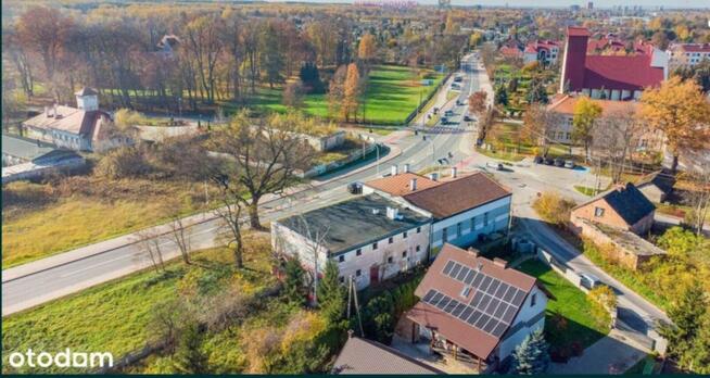 Budynek Handlowo- Usługowy niedaleko galerii NPARK