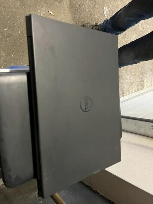 Syndyk sprzeda laptopy - Sony Vaio, Lenovo, Dell, Toshiba