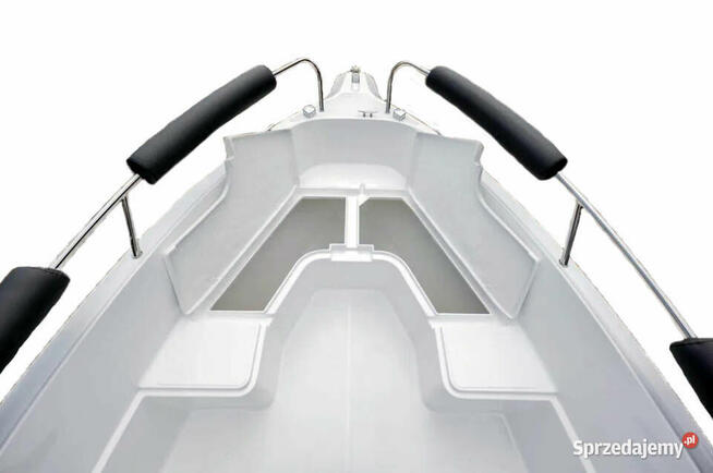 ŁÓDZ MOTOROWA TRIDENT 630 SUNDECK OPEN
