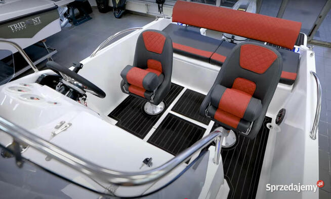 ŁÓDZ MOTOROWA TRIDENT 530 SPORT