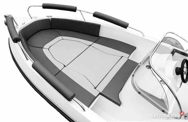 ŁÓDZ MOTOROWA TRIDENT 630 SUNDECK OPEN