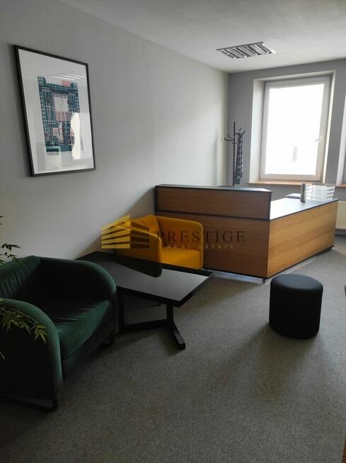 Krucza 16/22 – Twoje nowe miejsce pracy w prestiżo