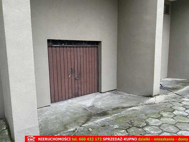 Garaż w budynku ul. Kalinowszczyzna.
