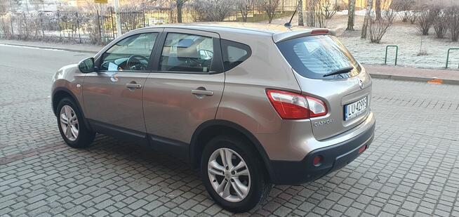 Nissan Qashqai J10