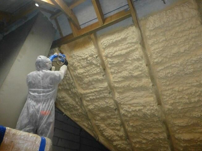 Tynki gipsowe izolacje Natryskowe