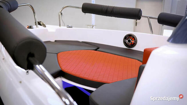 ŁÓDZ MOTOROWA TRIDENT 530 SPORT