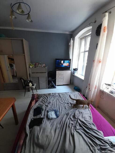 Zamienię mieszkanie komunalne 2 pokoje na większe.